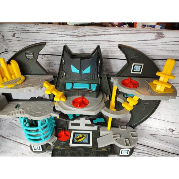 Fisher-Price Imaginext Batman Batcave Playset DC Super Friends Bat Cave Toy Set - Picture 6 of 9